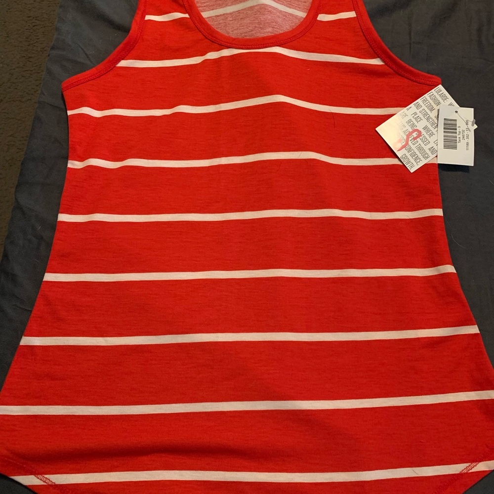 Americana LuLaRue small NWT tank